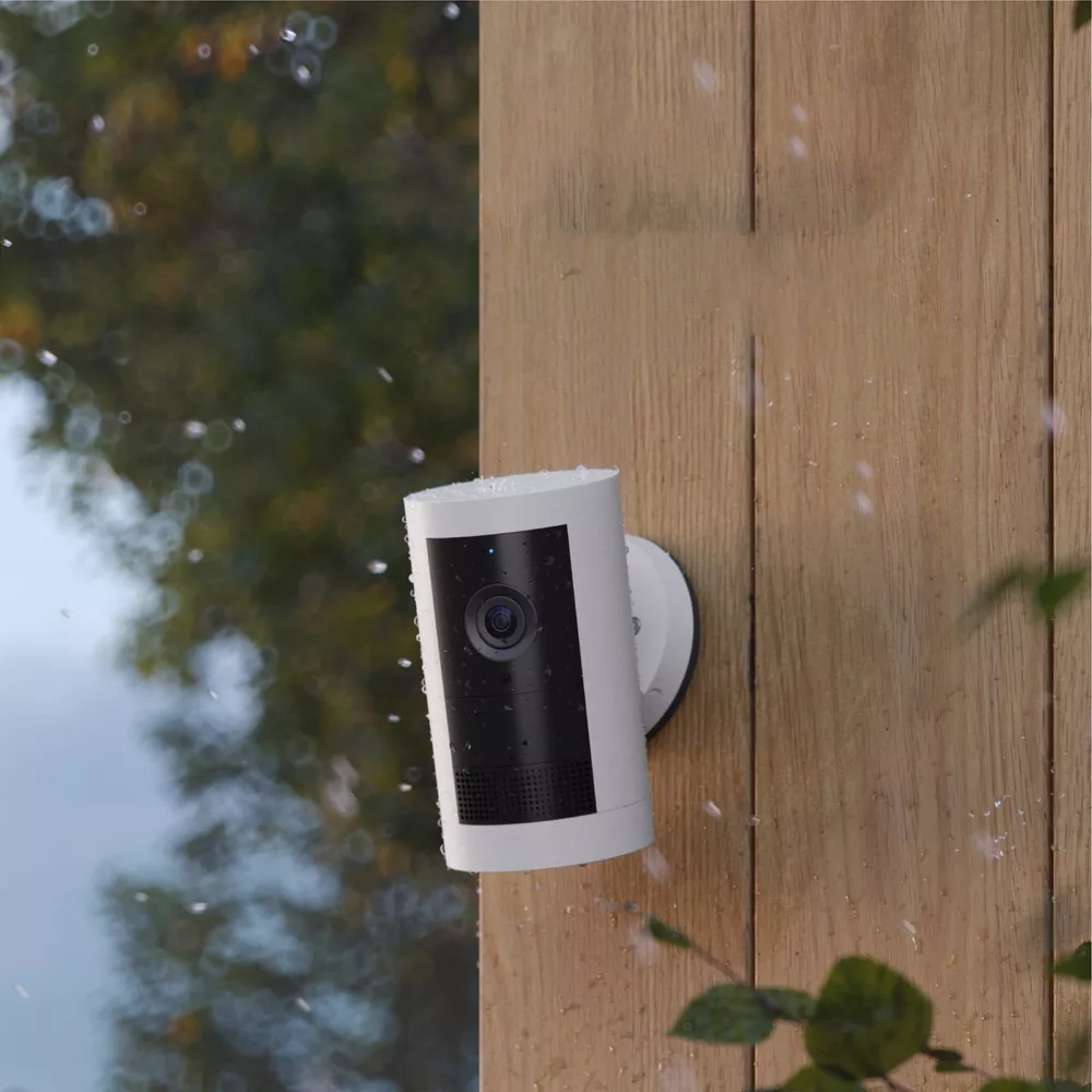 Wireless Battery Outdoor Security Camera 2K Resolution Low-Light Color Vision Wide Angle Two-Way Audio Motion Alert Flexible Multi-Mount Weatherproof Home Surveillance Cam